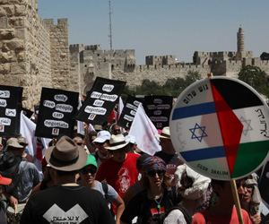Arabes y judios marchan a favor de Palestina