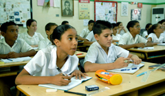 Alumnos en un aula de una secundaria bsica del pas. Foto: Roberto Surez