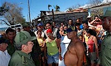 Ral talking with people in Guayabal.