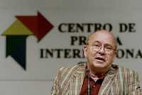 Miguel Barnet, narrador, poeta y etnlogo, durante una rueda de prensa ayer en La Habana como nuevo presidente de la Unin de Escritores y Artistas de Cuba, que en das pasados concluy su sptimo congreso
