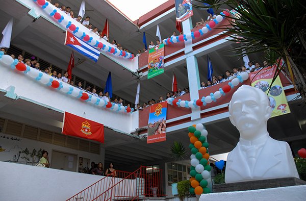 Una educacin de calidad y gratuita, tal y como Mart lo so, es una de las grandes riquezas del socialismo en Cuba.