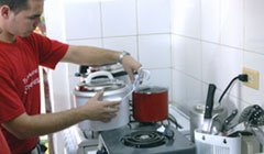 La entrega y sustitucin de nuevos artculos permite ahorrar al pas millones de pesos. Foto: Roberto Surez