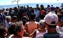 The hurricane victims express their confidence in the Party and the Revolution. As of the early hours of today, the AIN reported that the electricity service is Guayabal is almost completely reestablished.